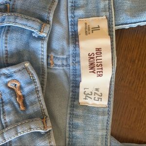 Hollister skinny jeans